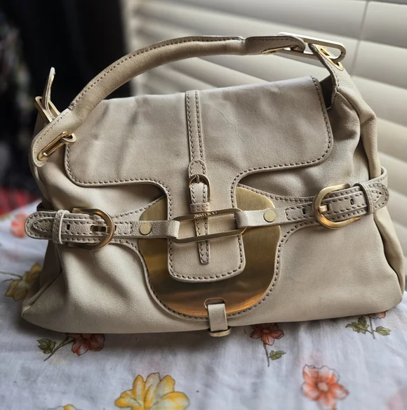 Jimmy Choo Elegant Cream Leather Handbag - Picture 2 of 13